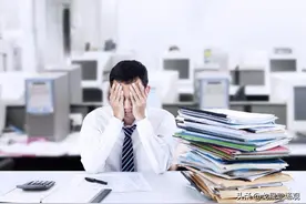 缺心眼的人容易被人利用和算计，这3种行为，就是缺心眼的表现图片