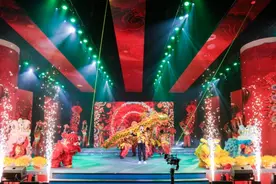 东西南北中农民歌手倾情献唱，这场春晚让全国农业人“云团圆”图片