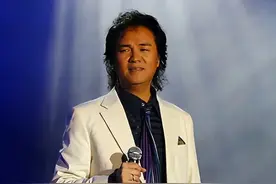 一代天王，经历两次婚姻，消失之后怎么样了？图片