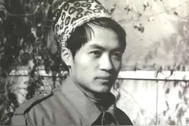 天才诗人顾城：与妻子及其闺蜜同居，遭背叛后杀妻自缢，年仅37岁图片