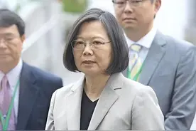 42岁蔡英文在上海的照片，看起来像30岁，如今变化太大图片