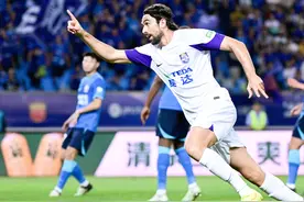 天津津门虎4-2沧州，真精彩！意大利炮戴帽，于根伟带队打出气势图片