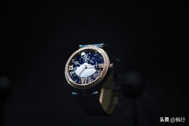 꾭䣬ʱű龭ѴչӭɫйϦ