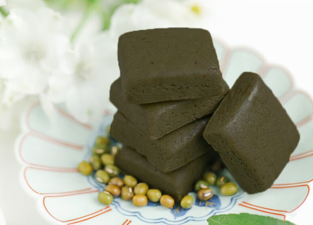 牛奶木瓜炖花胶 牛奶木瓜炖花胶的做法