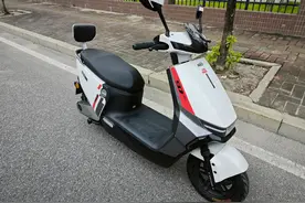 年少不知电摩香！绿源S70液冷电动车如何，一个月真实感受告诉你图片