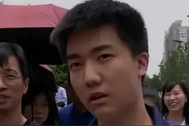 高考最狂学生：提前20分钟交卷嘲讽试卷垃圾，最终他考了多少分？图片