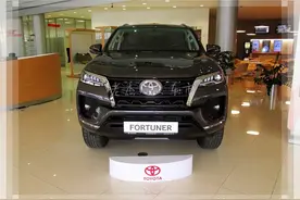 “黑武士”丰田穿越者，对标途达，2.4T柴油+6AT，预售23万，帅气图片