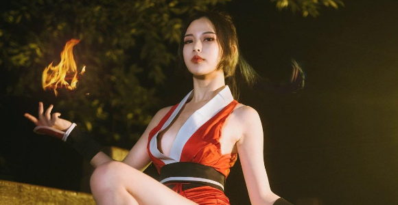 不知火舞抄袭两位日本名媛？SNK色心不改，曝出二十年前黑历史