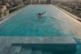 三年过去了，终于可以一个猛子，扎进曼谷的这些曼妙泳池里图片