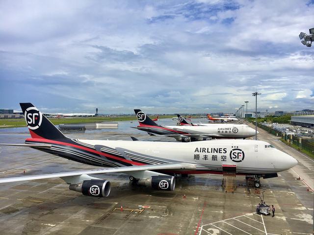 顺丰与双流签约 顺丰航空中国西部总部项目落户成都