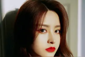 美女艺人金子涵新年写真欣赏，好酷啊图片