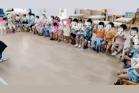 “幼儿园28个孩子，24个是男孩！”生女儿的家庭，没办法坐得住了图片