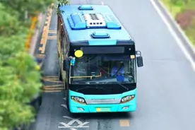 涉及携三孩乘车、饮食、外放…深圳公交乘车拟出新规！图片