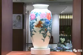 这“湘”厚礼 为什么是你？——解读马英九行囊中的釉下五彩瓷瓶图片