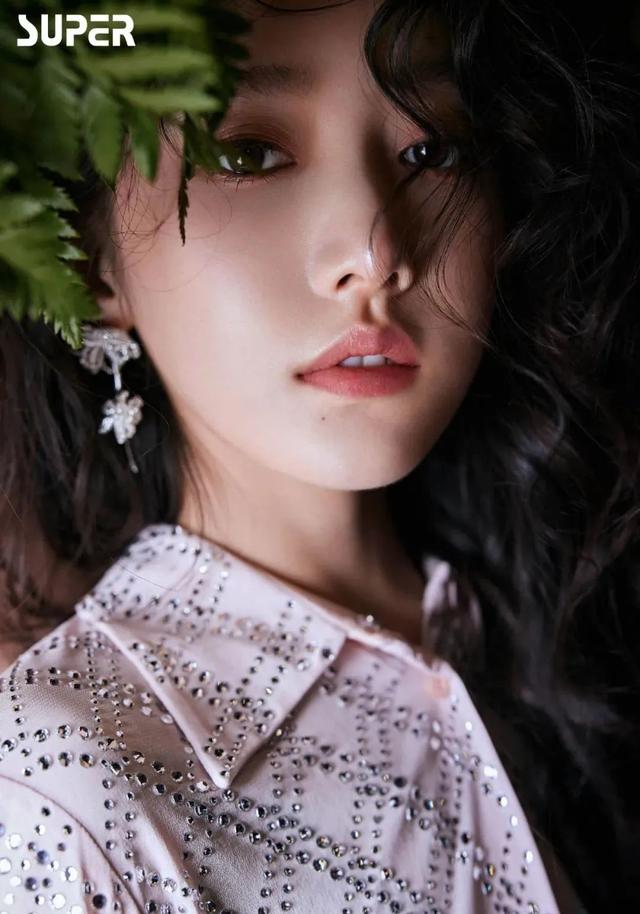 自带高级纯欲,少女感爆棚的姜贞羽