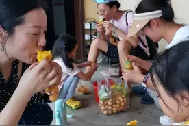 父母“自我感动式”付出的背后，是一种令人窒息的爱图片