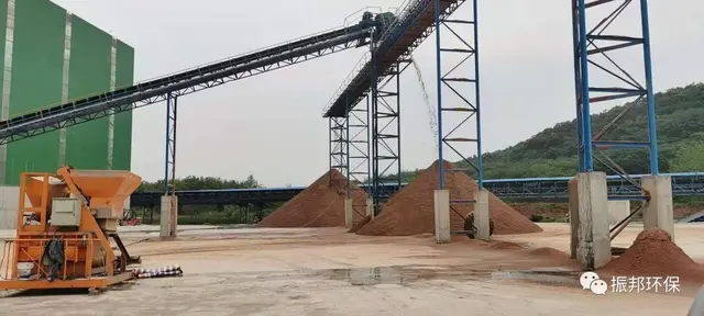 基于PLC控制砂石传送带