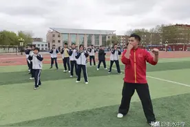 【优秀社团伴我行】衡中学子耿佳泽：感悟中国武术的精气神图片