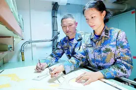女承父业！女儿和爸爸，成了战友图片