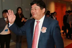 曹德旺把钱捐出不给子女，王健林：我反对！马云：要给日本多捐款图片