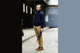 小个子男士约会可穿皮靴，显高还显帅，170也能穿出一米八气场图片