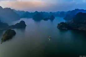 情深错付的emo文案图片