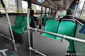 亲身经历，一起来聊聊公交车上遇见的各种尴尬奇葩事图片