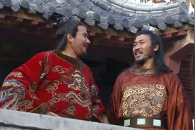 徐达醉酒后被朱元璋抬上龙床，醒来后的机智做法，救他一命图片
