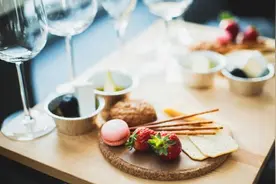 30个餐桌礼仪，越早清楚越好图片