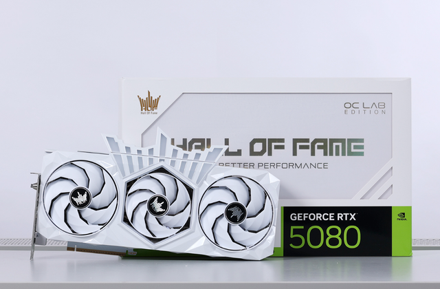 11月全白主流装机配置：9700X+X870M冰雕+5080HOF海景房主机