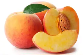 桃子富含多种维生素，矿物质及果酸，是缺铁性贫血者的理想食物图片