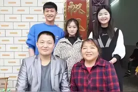 梁顺！三年了，你终于带女朋友回家了！图片