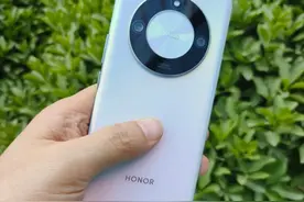 荣耀X50能买吗？不吹不黑，优缺点全面实测，我们甚至连摔它两次图片