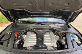 2014年花278万买台奥迪A8，如今值多少钱，车主顺便说出驾驶感图片