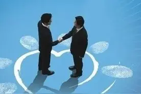 发不了大财的人，都是低估了人性和欲望的人，却自以为是，很悲哀图片