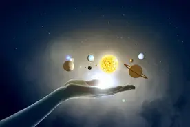 造物者安排了宇宙的一切？为何爱因斯坦与杨振宁，会有此猜测？图片
