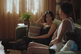 对手：丁美兮灵机一动的捉奸大戏弄巧成拙，加深了段迎九的怀疑图片