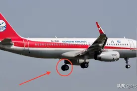 17年前，湖南13岁男孩扒飞机外，从昆明飞到重庆，后来怎么样了？图片