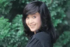 挺孕肚为闺蜜丈夫服务，撬走2任闺蜜老公，又和女婿亲密互动被嘲图片