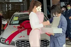 热搜上“爸爸送我一辆宝马3系”事件，戳破了多少丑陋的模样图片