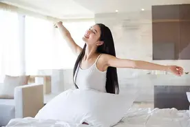 姑娘，这10个睡眠坏习惯，对照自身赶快改掉！图片