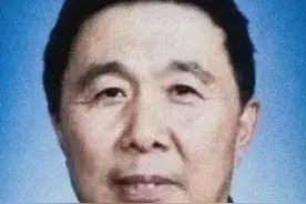 他是空军少将，却成台湾间谍，因陈水扁卖弄而暴露图片