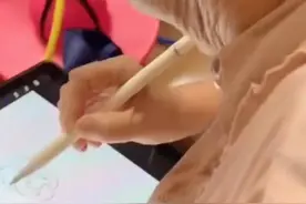 #被外婆第一次平板作画惊艳到了图片