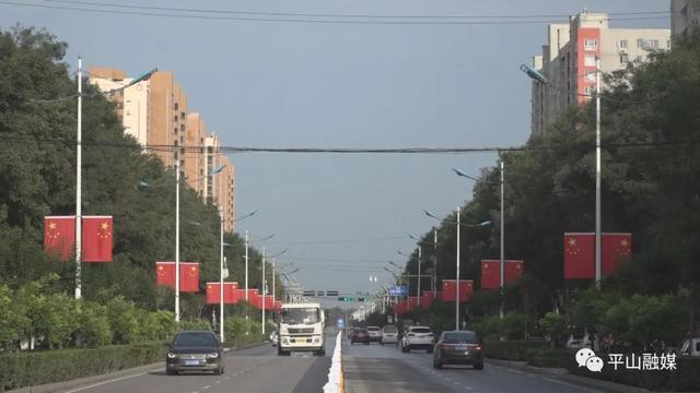 「五星红旗飘起来」 一起向伟大的祖国致敬