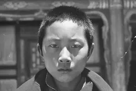 九世班禅圆寂，高僧选出转世灵童，5岁小孩：错了，那孩子有危险图片