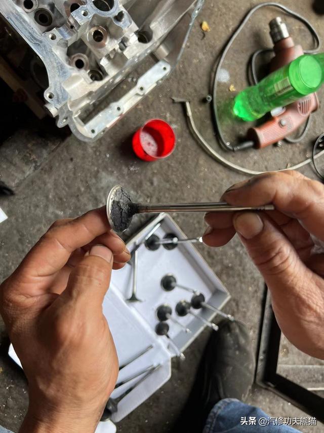 大众途观烧机油，德国工程师的设计缺陷由我们中国工匠来解决