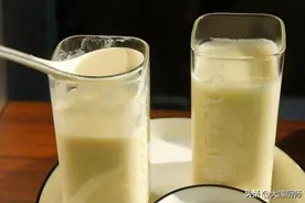 都是豆浆，黄豆浆好还是黑豆浆好？区别很大，你喝对了吗？别不懂图片