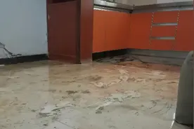 二楼住户，如何解决反水问题，老师傅：可采用这3个方法图片