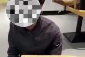 卧龙凤雏齐聚？2女1男吃饭逃单，俩女子提前偷跑，男子被店方盯住后无法脱身当场下跪：我被骗了，被女色骗了图片