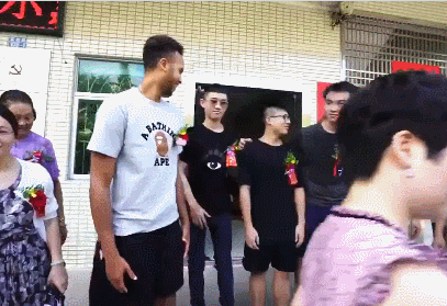 入籍中国，这位篮球名将有何来头？